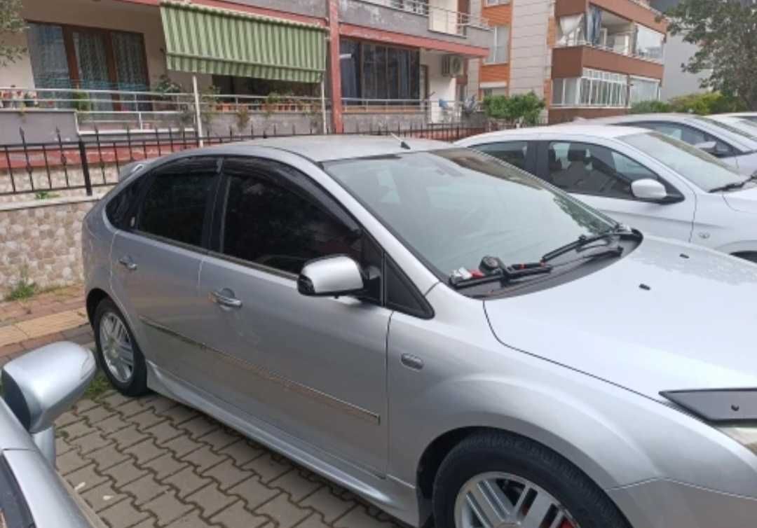 Динамични бягащи мигачи за огледалата за Форд Ford Focus 2 C-MAX