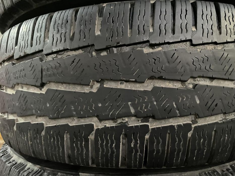 4бр. 235/65/16 C Michelin Agilis Alpin - Бусови гуми
