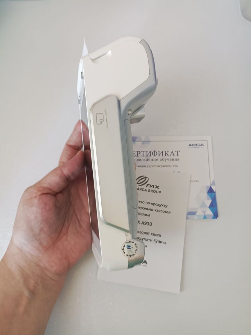 Продам кассовый аппарат Pax A930
