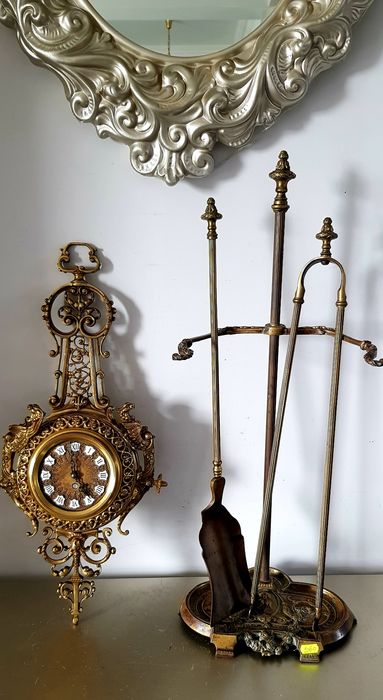 Ceas /ustensile vechi din bronz pentru șemineu