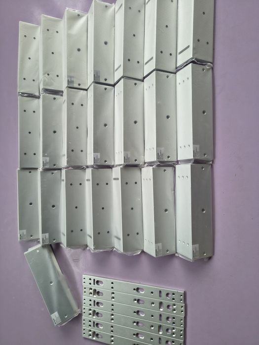 Продам кронштейны Продам кронштейны Hikvision электромагнитный замок