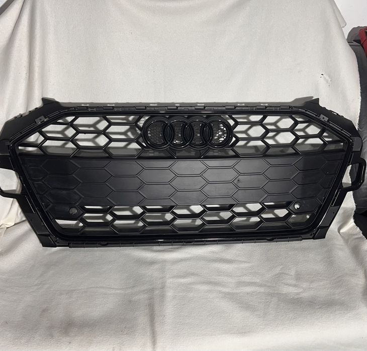 Grila centrala Audi A1 / A4(B8) / A4(B9 facelift) / A6(C8)