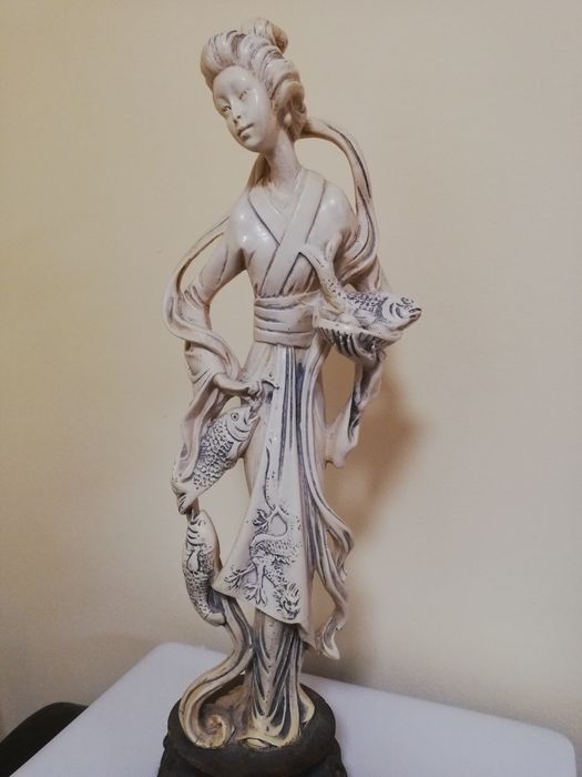 Vîn statuie pentru colecționari.