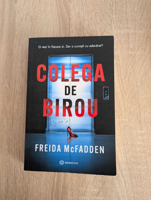 Colega de birou Freida McFadden