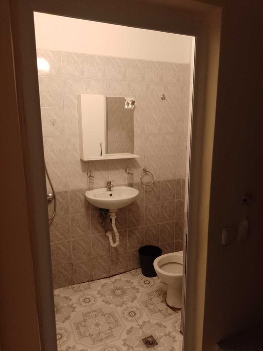 Дава се под наем Тристаен апартамент в София, Център - 65 кв.м за 730 € - Снимка #11