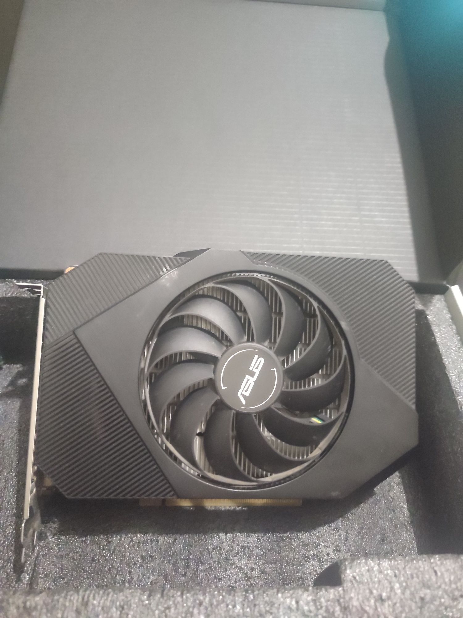 Видеокарта Gddr6 ASUS PH-GTX1650