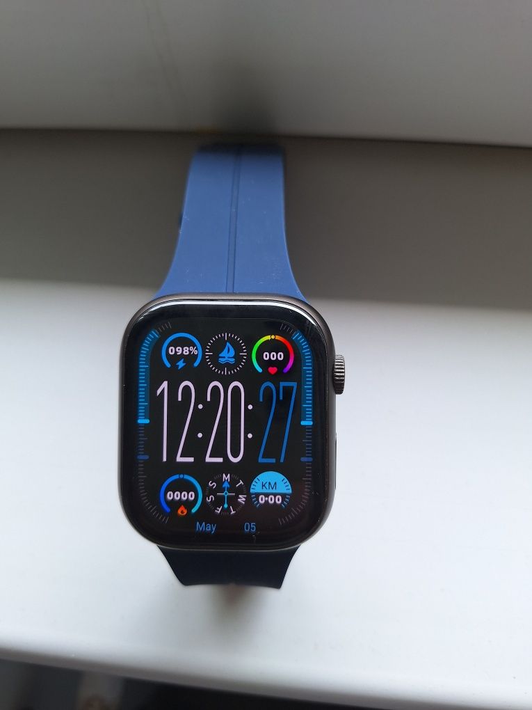 Ceas smartwatch în stare impecabilă