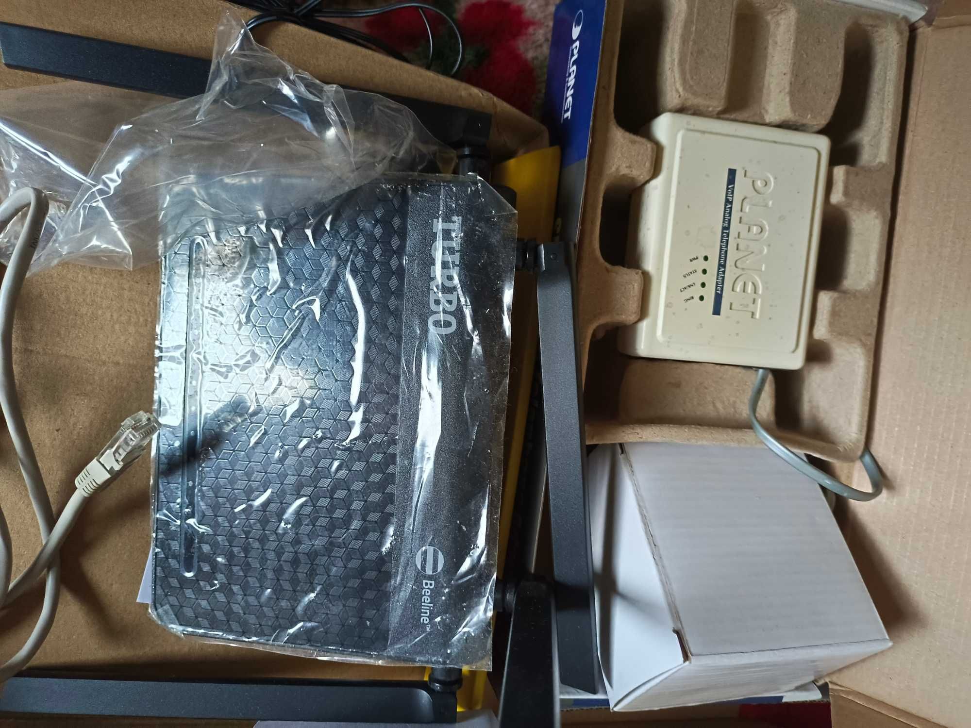 Продам роутер билайн TP-lLink радиотелефон двд DVD скотч