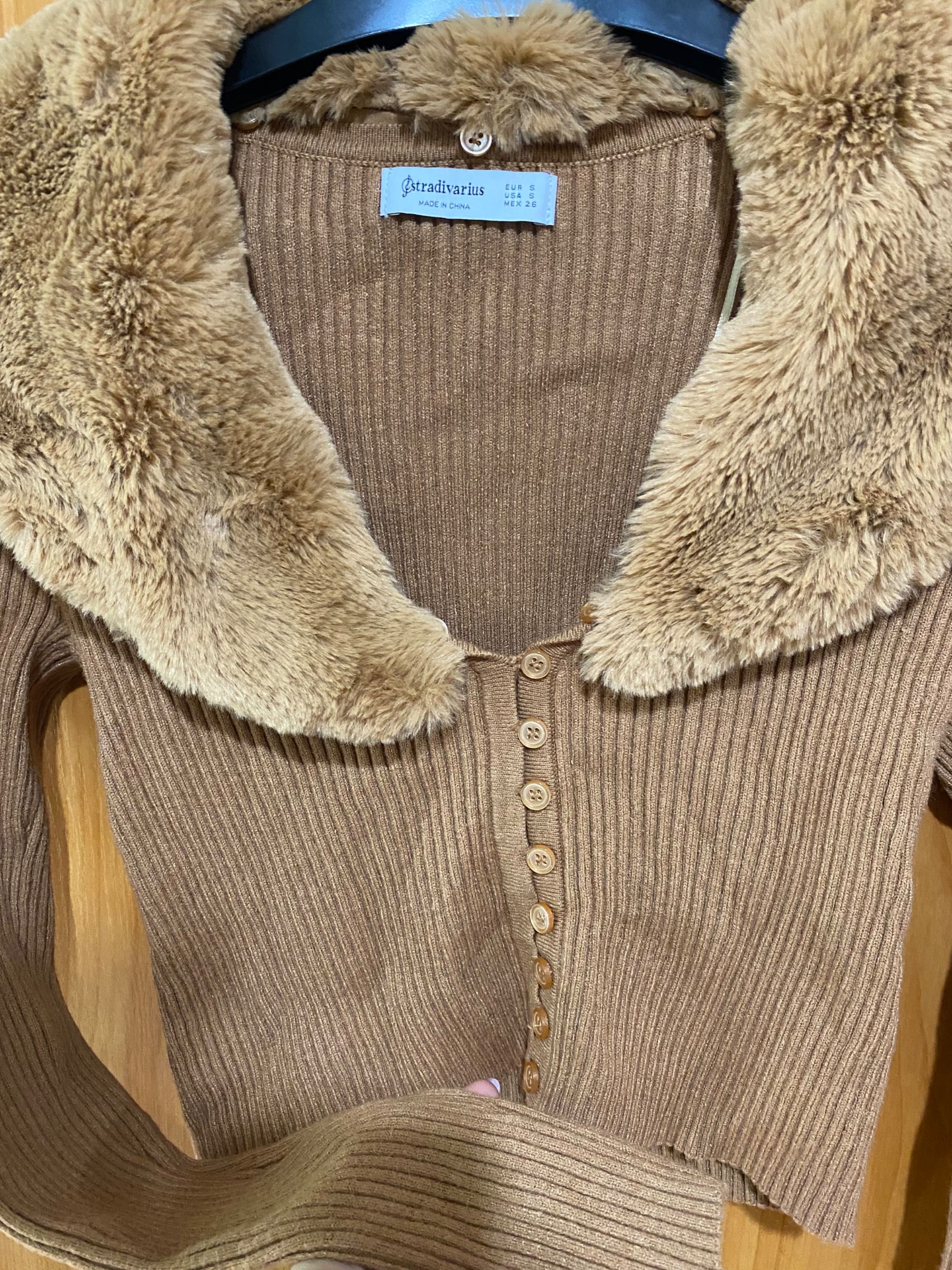 Жилетка Stradivarius