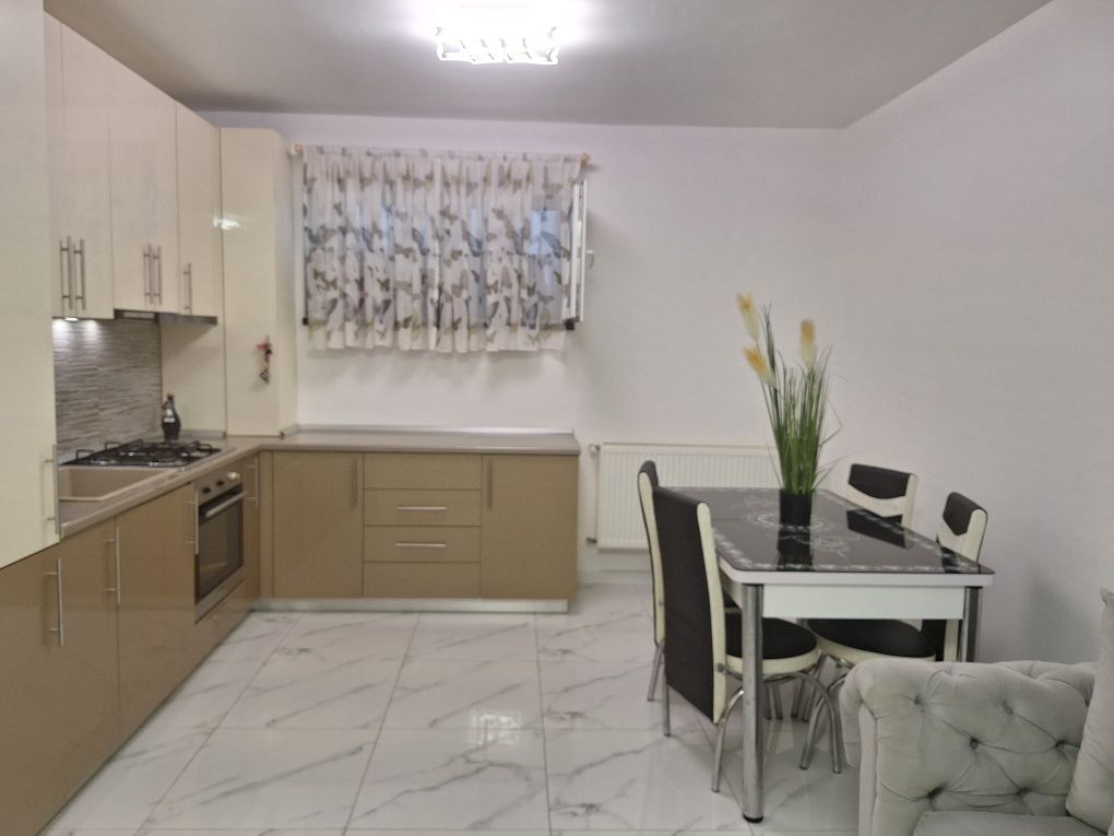 Vând apartament în București situat pe pucheni  ,