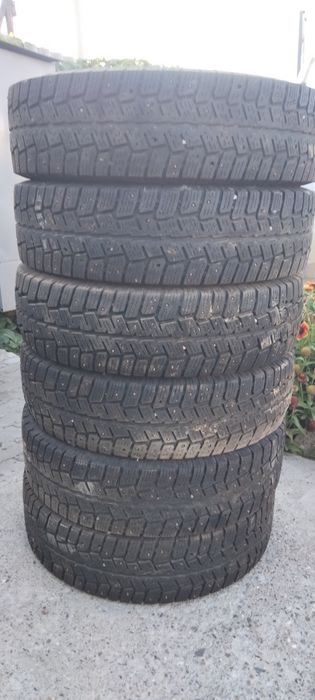 Продам шины 195/75/16С зимние