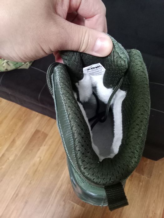 Продам тренинговая обувь новая не подошол размер