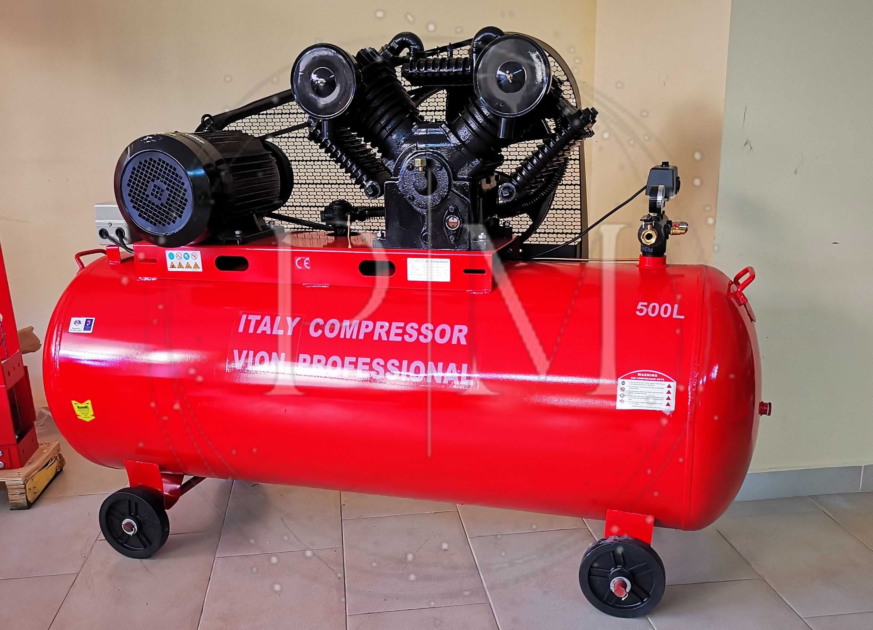 Трифазен компресор за въздух 300 литра с дебит 900л/мин и гаранция