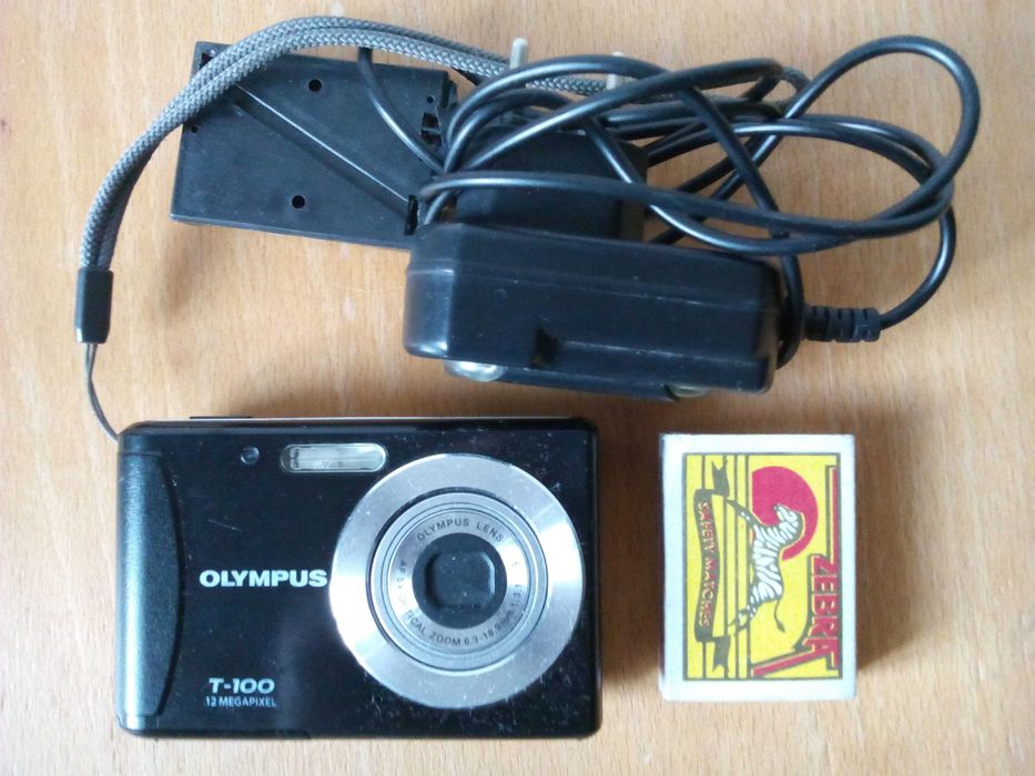 Фотоапарат OLYMPUS Т-100