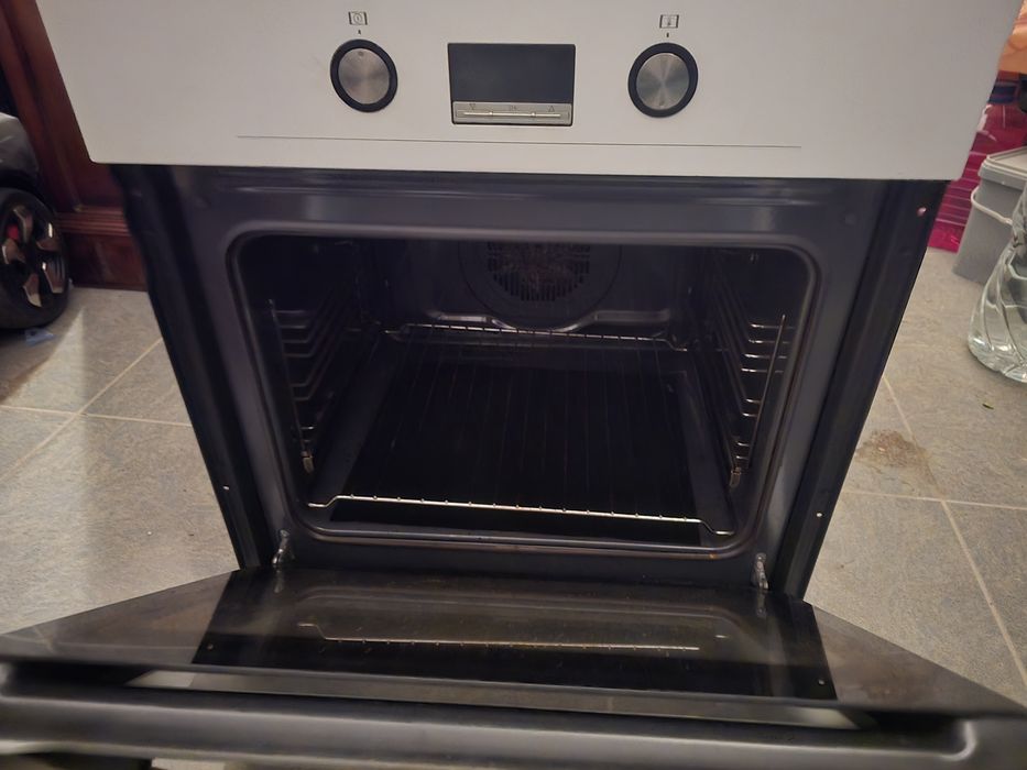 Фурна за вграждане Тека