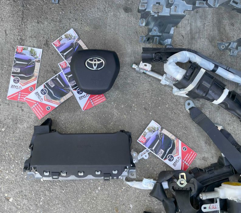 Toyota Camry plansa de bord - kit airbag - set centuri de siguranta