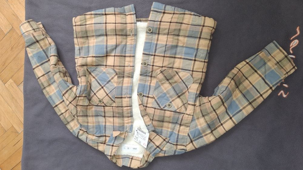 Jachetă Zara îmblănită nefolosită, cu etichetă, pentru copii 5-6 ani