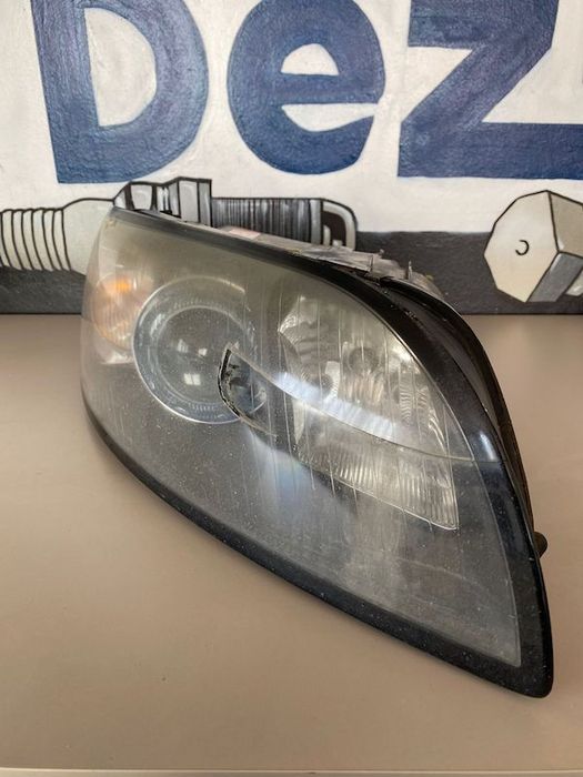 Far Xenon Dreapta Volvo C70 31283226