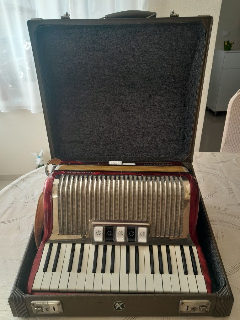 Acordeon Hohner Arietta IIM