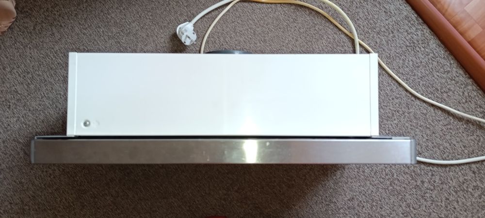 Продам вытяжку кухонную