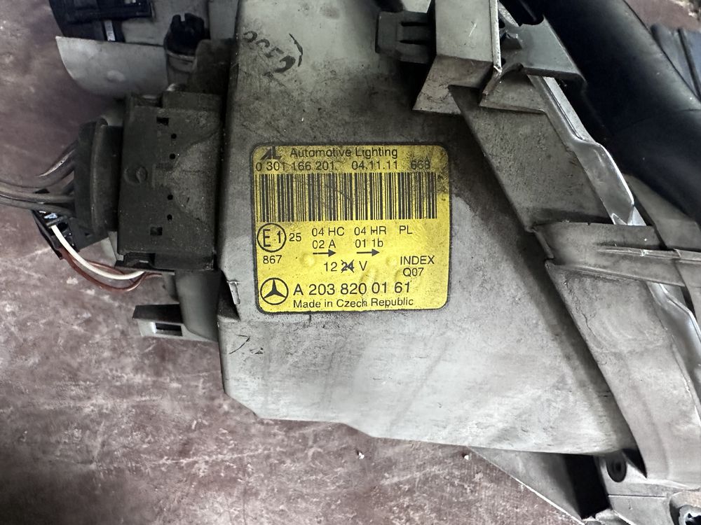 Фарове Mercedes C200 CDI/W203 2003 Година