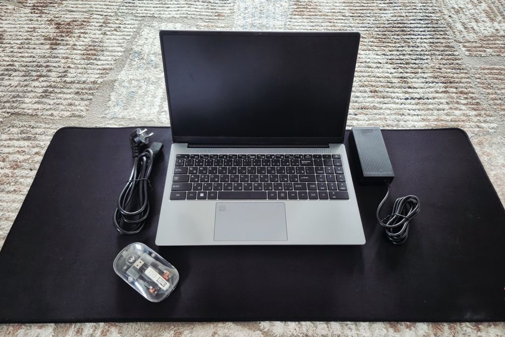 СРОЧНО!!! Продам Ноутбук Mizone Pascal 1060