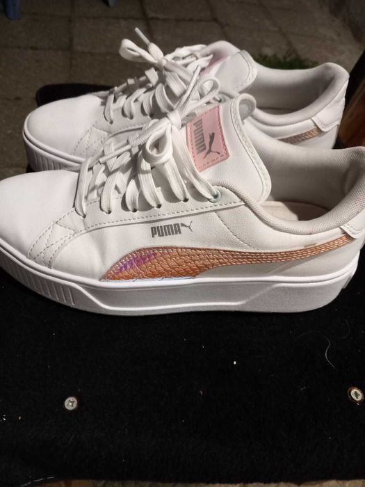 Чисто нови маратонки