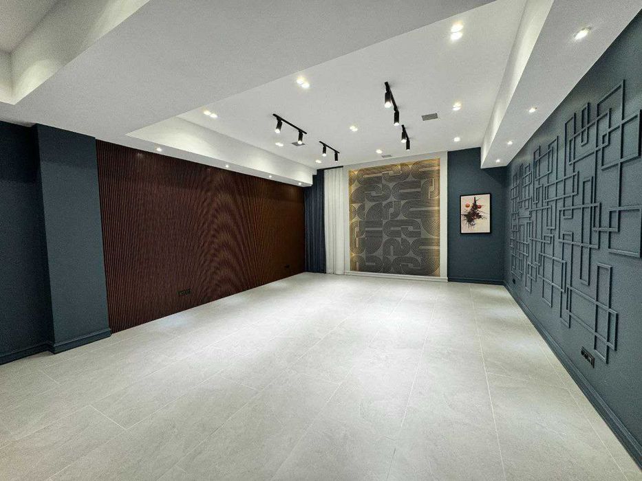 Готовый офис в цокольном этаже на Шота Руставели, центр Ташкента.