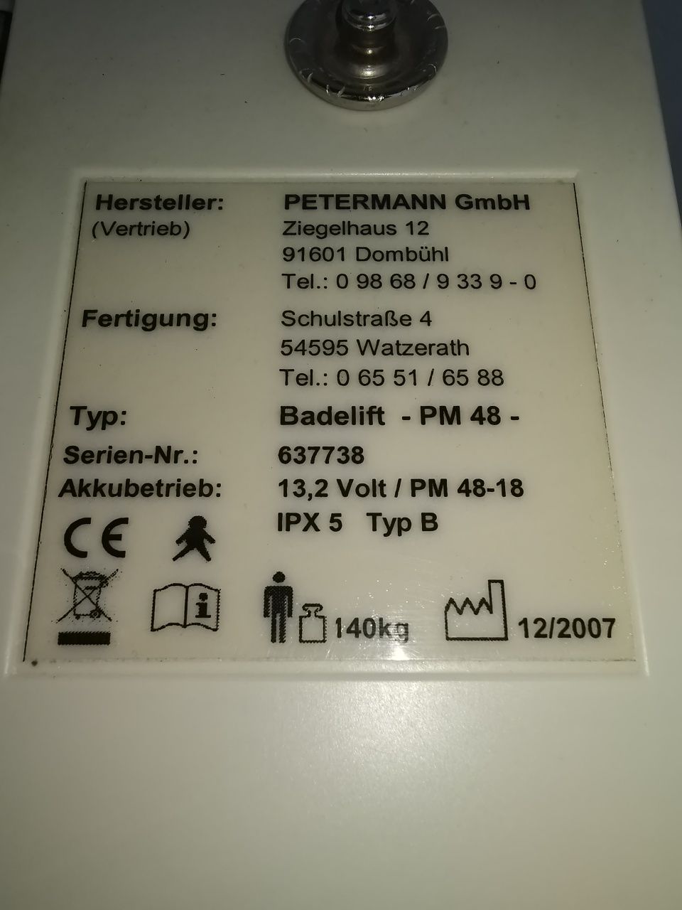 Scaun electric pentru persoane cu dizabilități