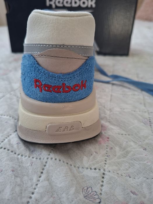 Чисто нови маратонки REEBOK