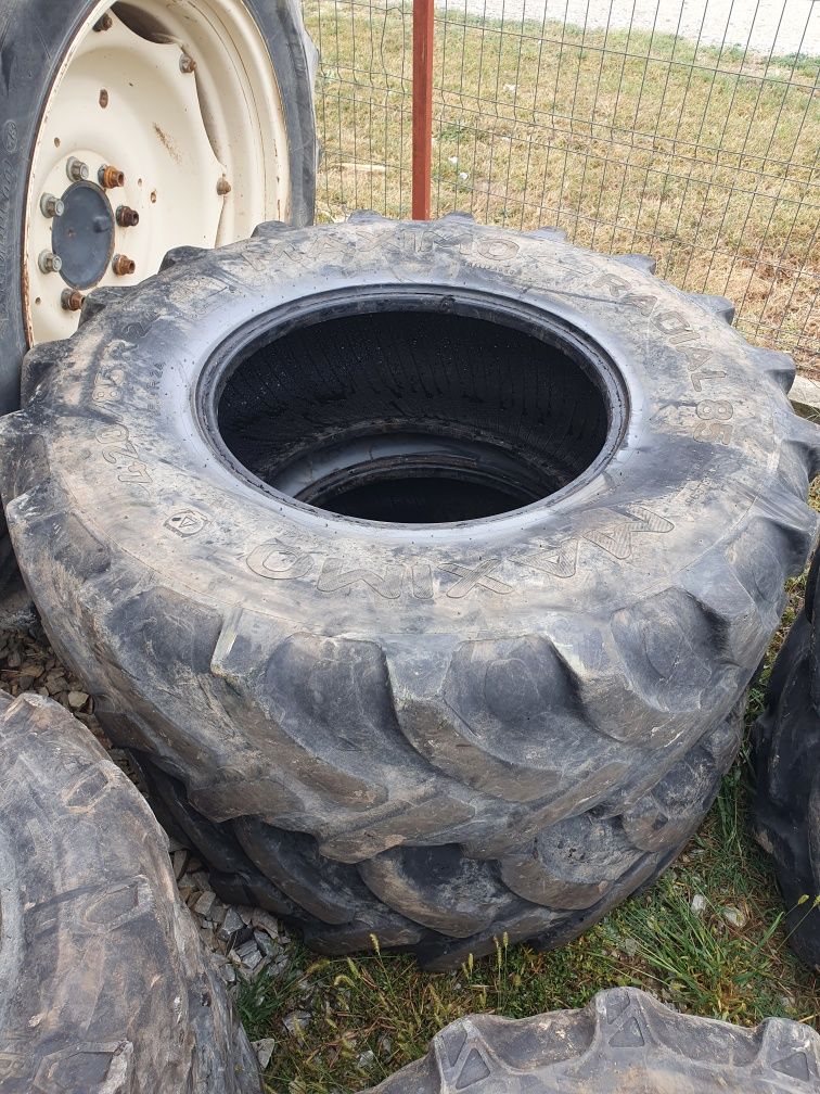 Cauciuc tractor agricol