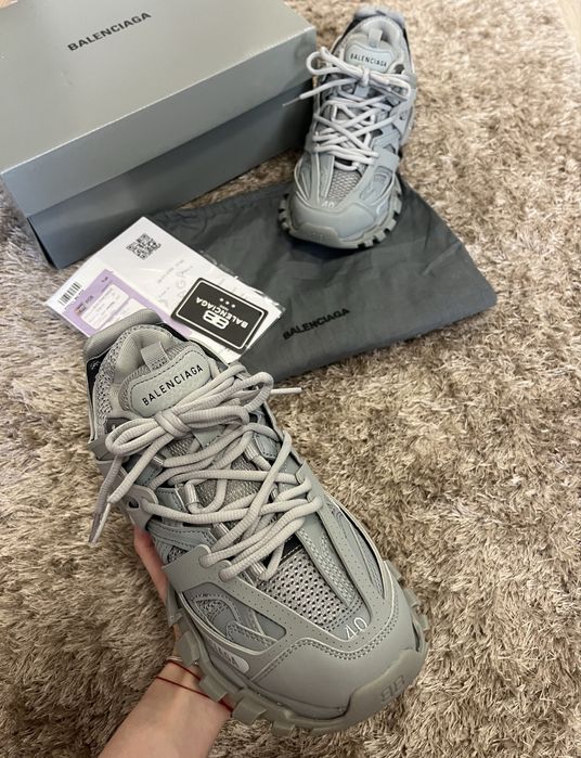 Balenciaga Track - Сив