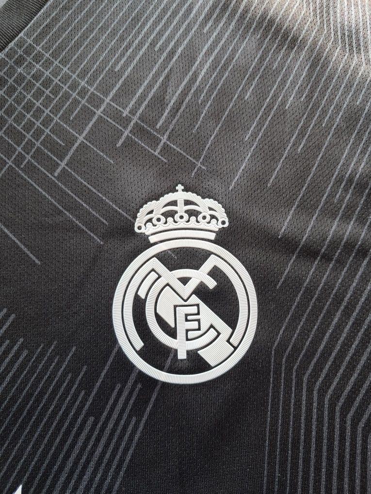 Фланелка Real Madrid размер М и L