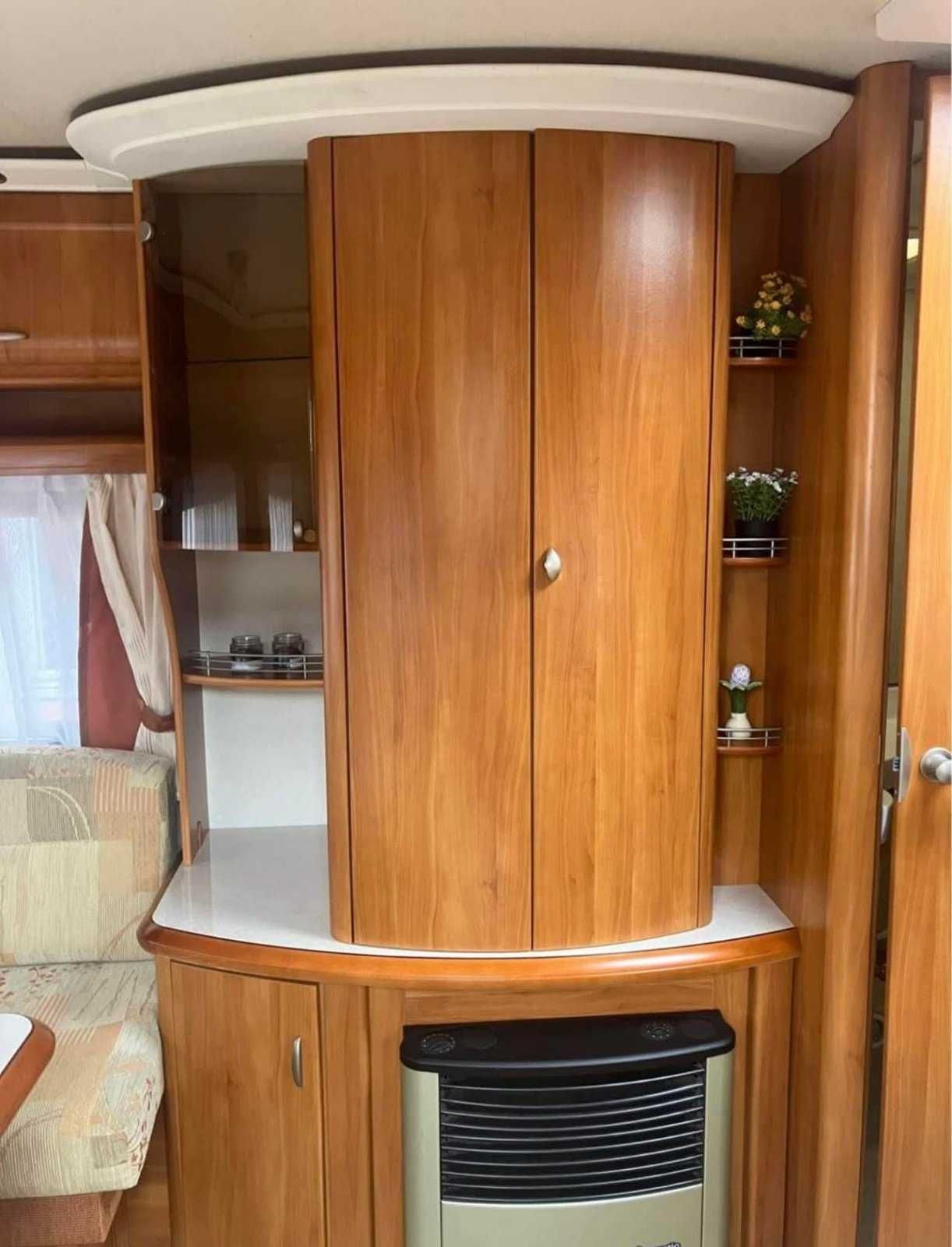 Каравана HOBBY 560