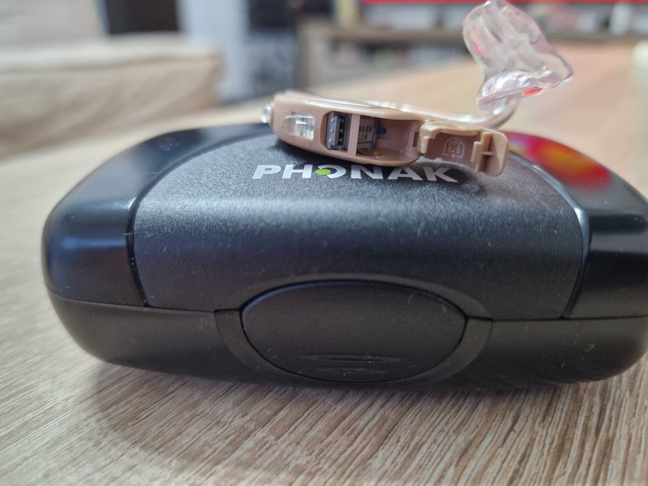 Aparat Auditiv Phonak Baseo Q15 M/ ptr urechea Stanga/ Sever/nefolosit