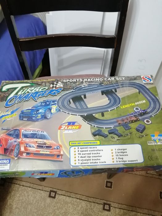 Машинка на пульте с дорогой