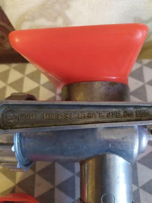 Продам мясорубку