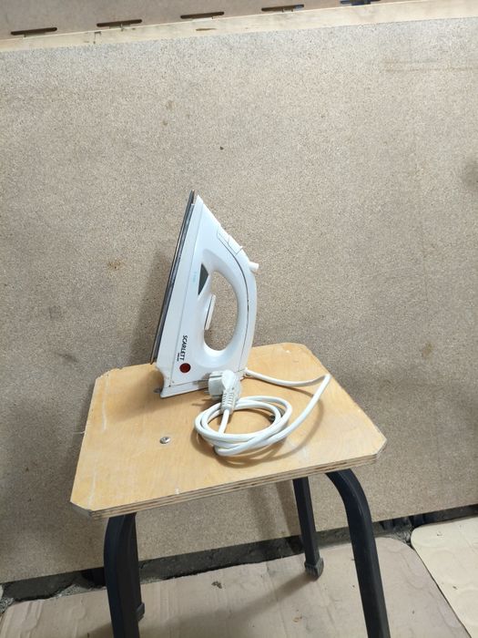 Утюг  SCARLETT, производства Китай