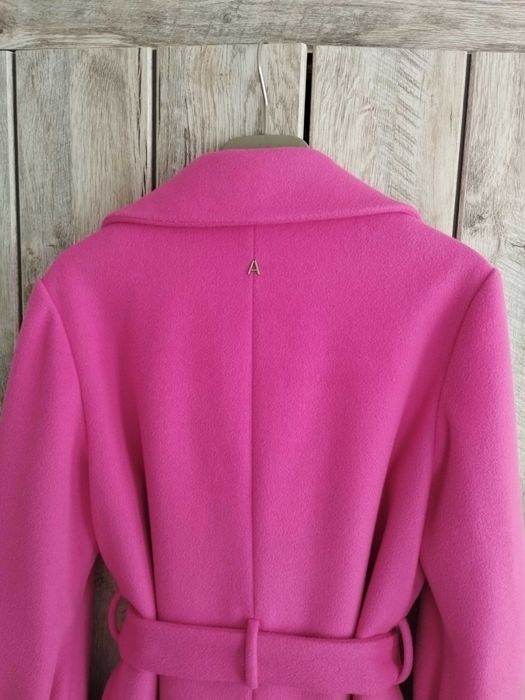 Здравейте, предлагам чисто ново палто на Twinset Long wool cloth coat