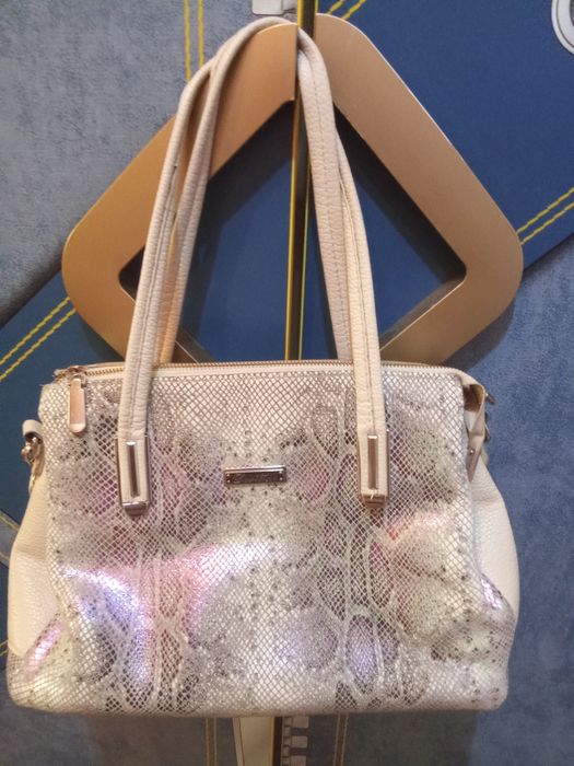 Продам сумку женскую ,шляпу