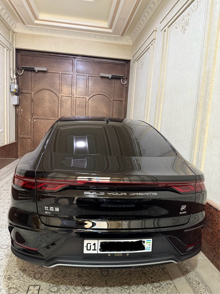 BYD Han AWD 610 dual motor 3.9 sec Smart 2024/25 model