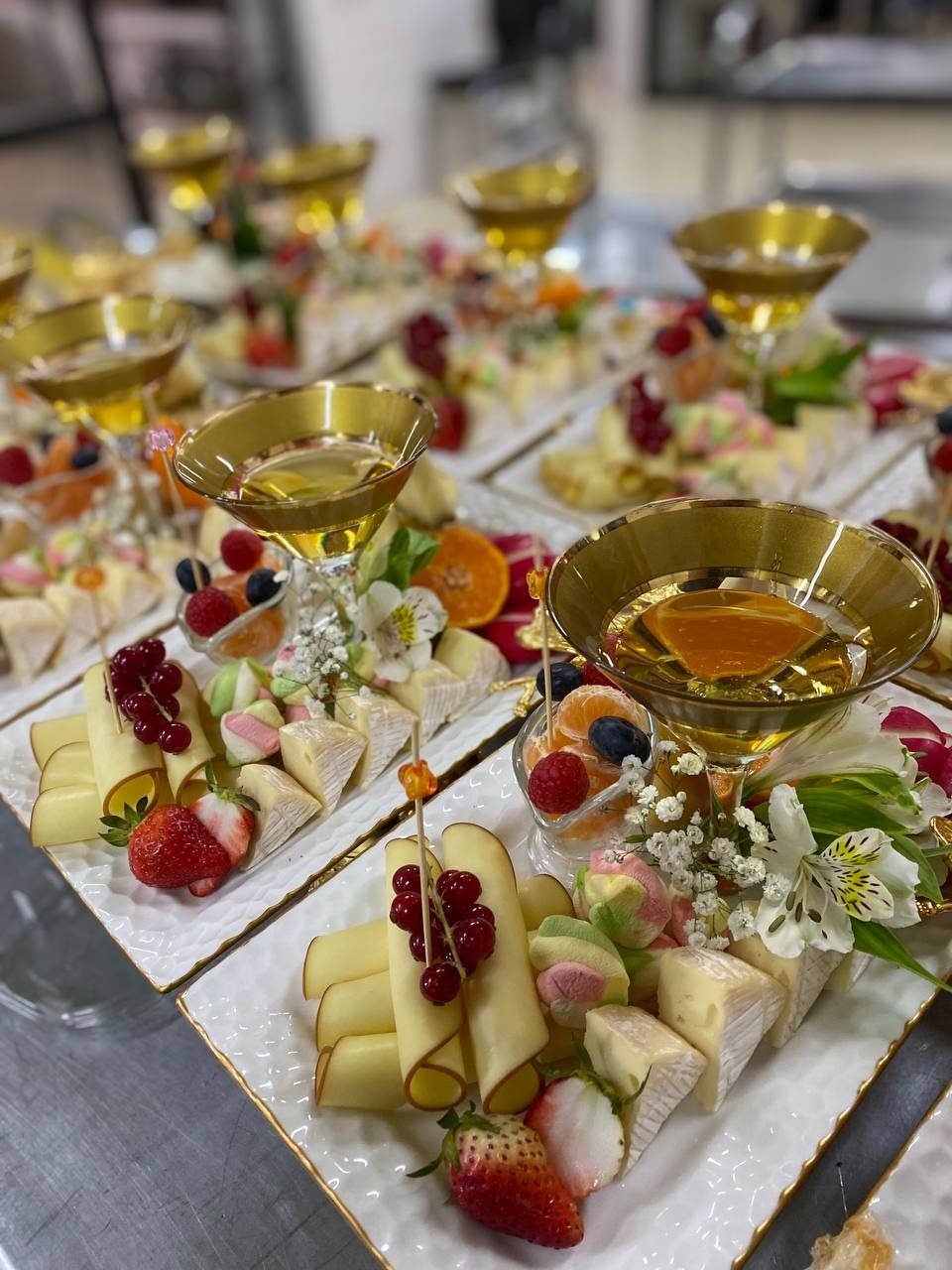 Catering xizmatini taklif etamiza услуга catering услуга Повар