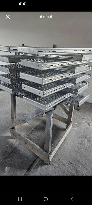 Scara zincate la comanda