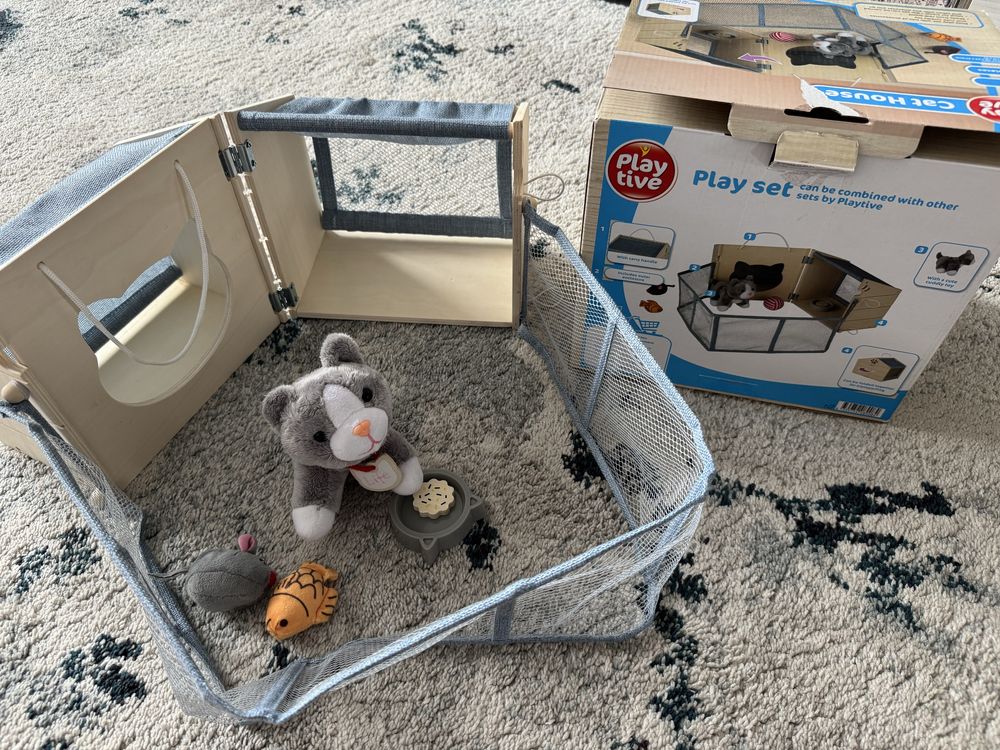 Plative Play set casa de pisica 3 Ani+ ca nou! Din lemn