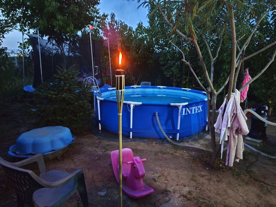 Piscină 301/76 supraterană