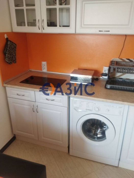 Продава се Двустаен апартамент в к.к. Слънчев бряг - 49 кв.м за 1164 €/кв.м - Снимка #4