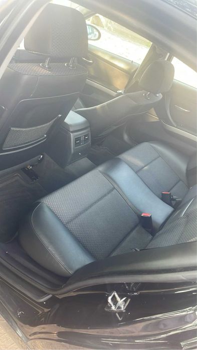 Bmw e 90 320d An 2006