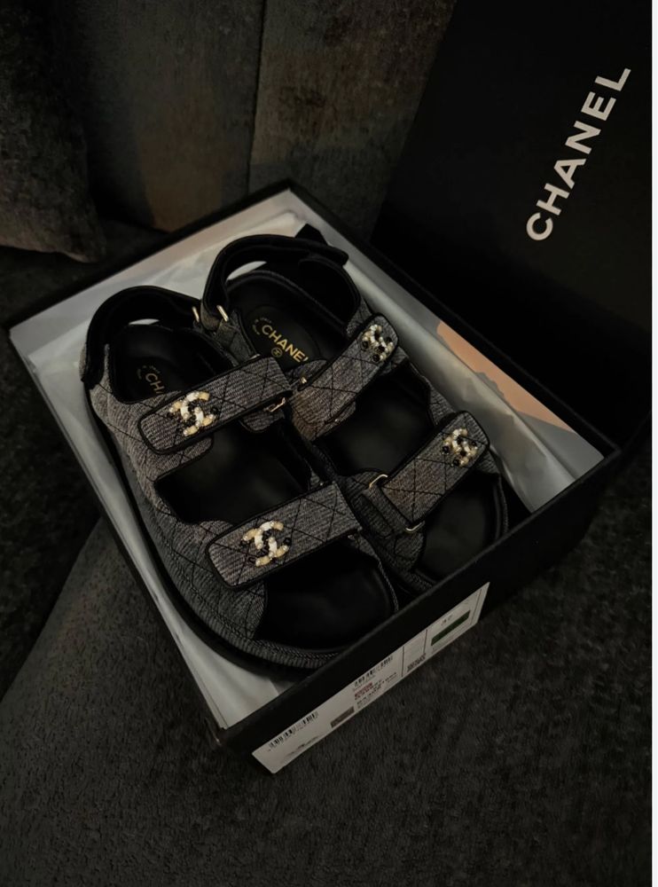 Сандали Chanel уникални