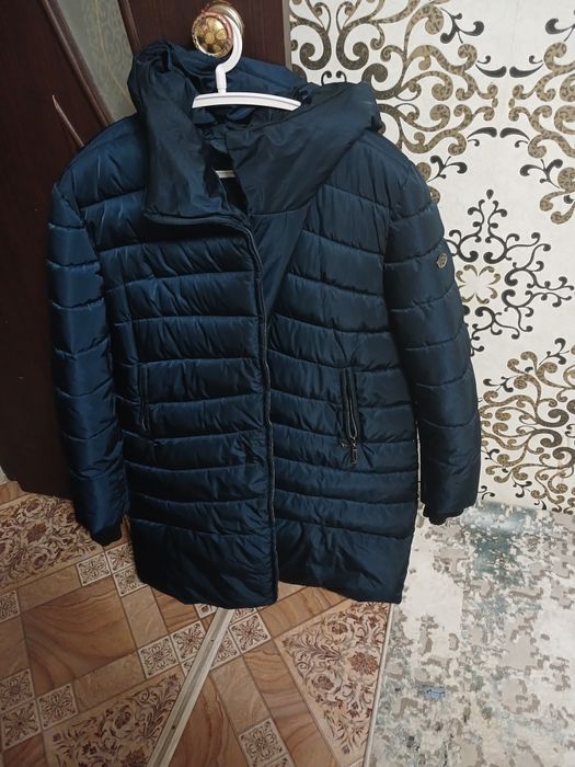 Продам зимнию куртку хорошем состоянии.