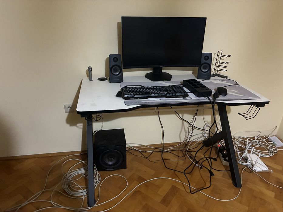 Accesorii Gaming Monitor si Birou